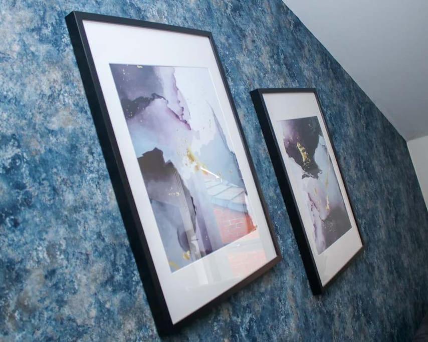 Luxe Living Guest House-Sleeps 6 -Family Friendly-Private Parking-Wifi-City-Beach Swansea Bagian luar foto